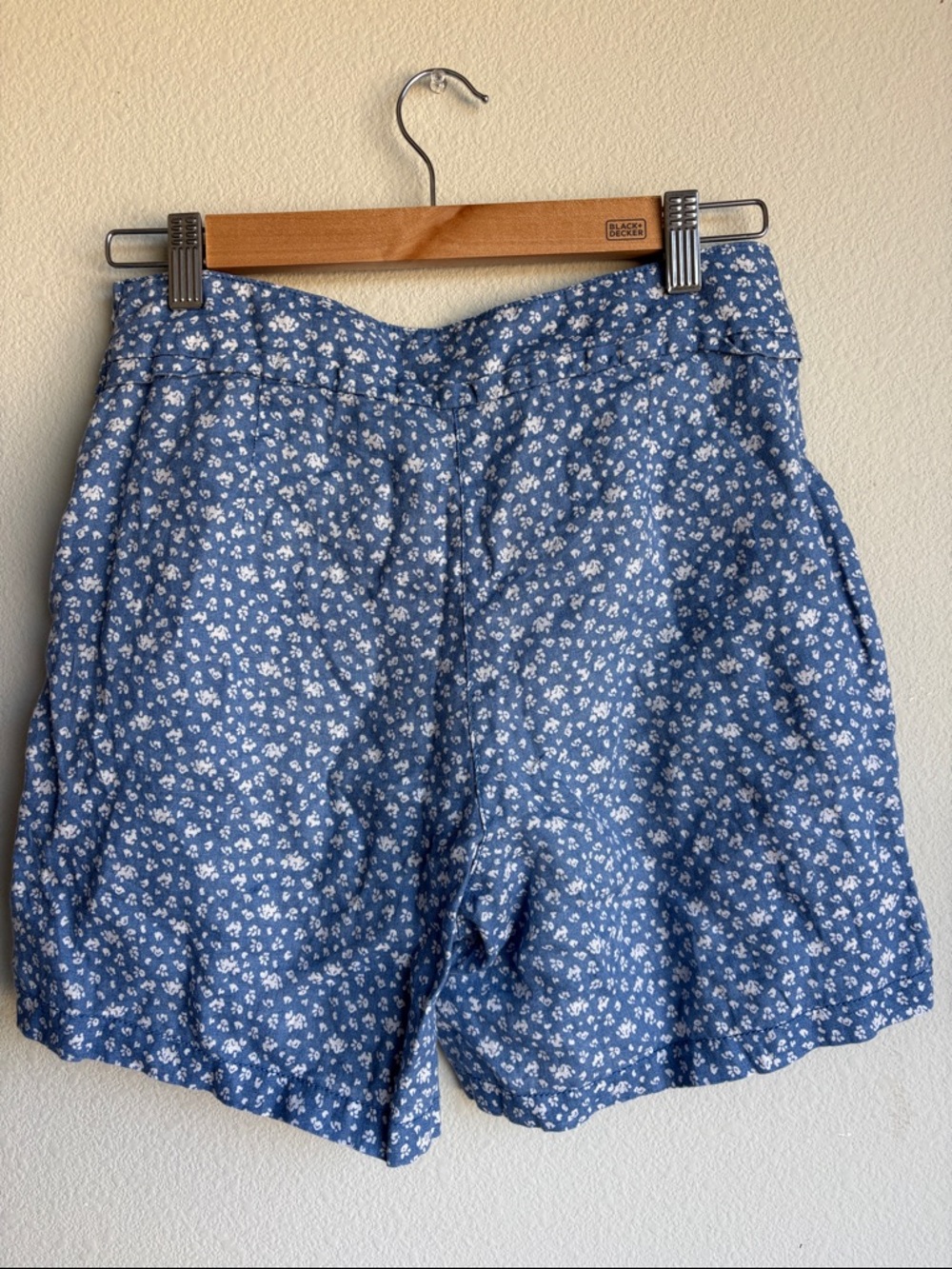 Pure linen United Colors Of Benetton Blue Ditsy Floral High-Waist Shorts size 4 - Picture 3 of 8
